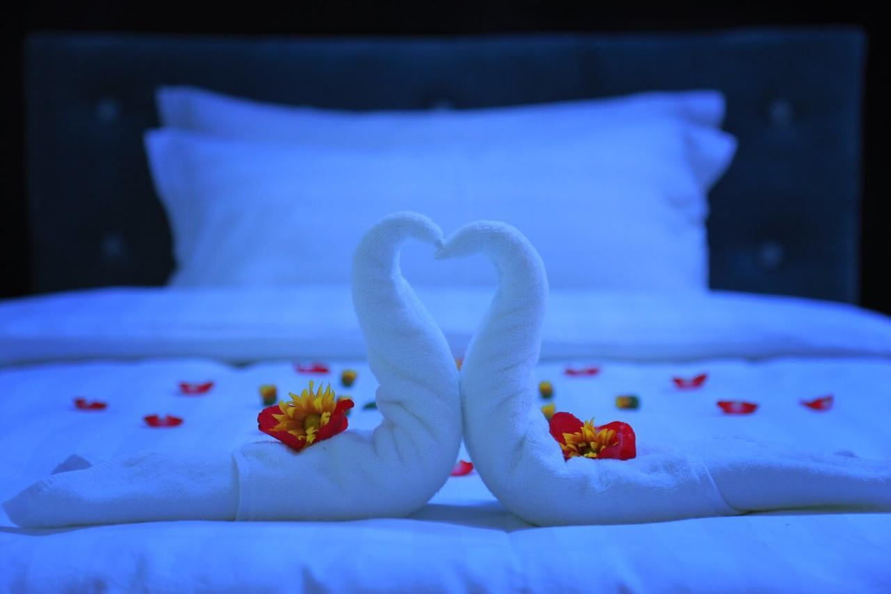 King & Queen Hotel Моун'юа Екстер'єр фото