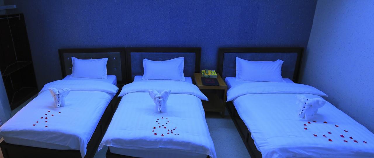 King & Queen Hotel Моун'юа Екстер'єр фото